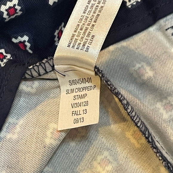 GAP Slim Cropped Navy and With White & Red Blocks Cropped Pants, NWOT Sz 0 - Picture 8 of 11